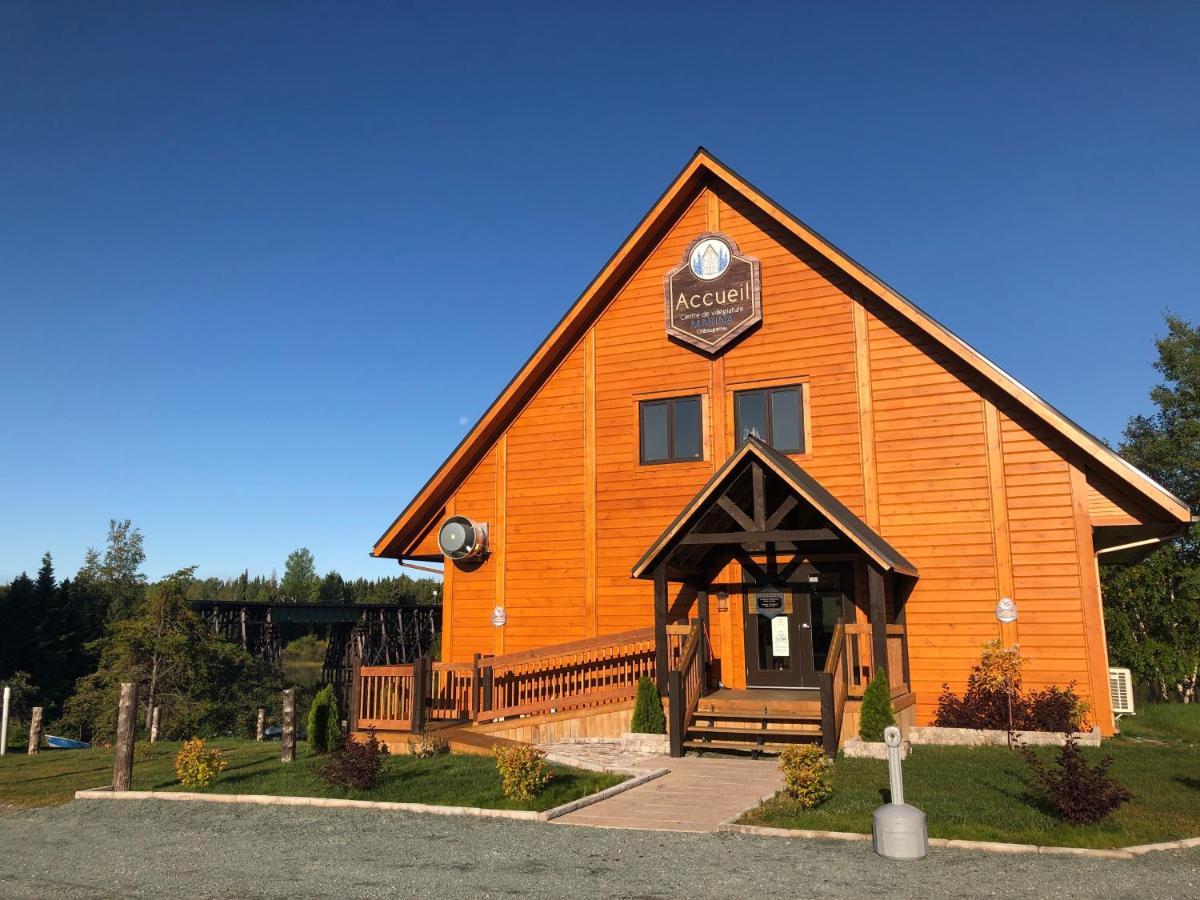 Marina Chibougamau Hotel Exterior photo